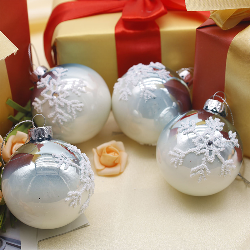 8×8×8cm Kapalı Noel Dekoratif Cam Top
